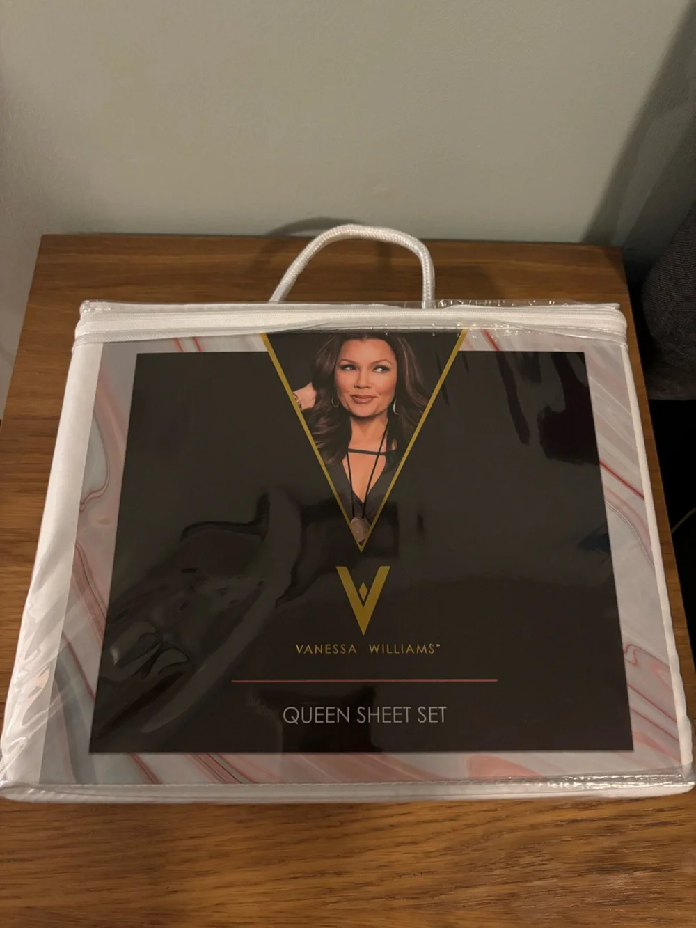 Vanessa Williams White Queen Sheet Set in